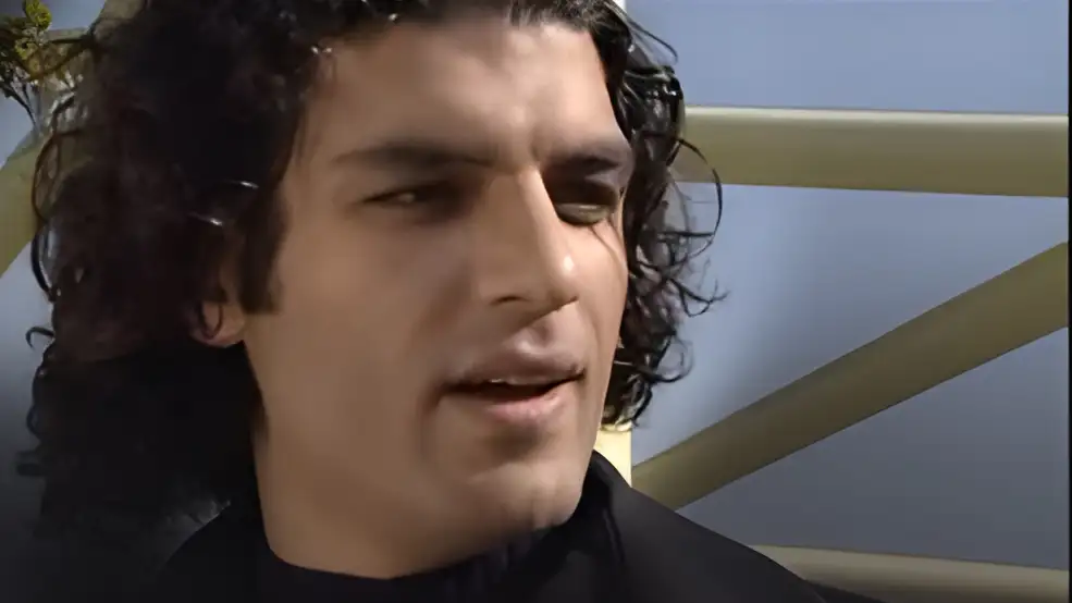 جدا افتاده